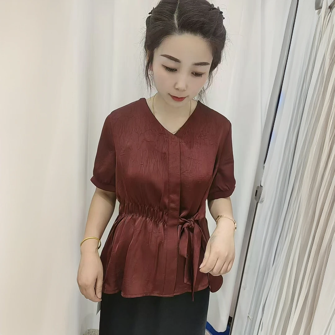 【靓衣园】时尚洋气提花缎面遮肉短袖衬衫（2539）