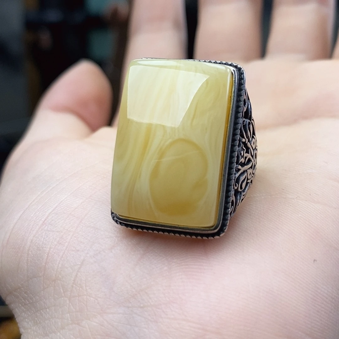 琥珀未镶嵌裸石男戒