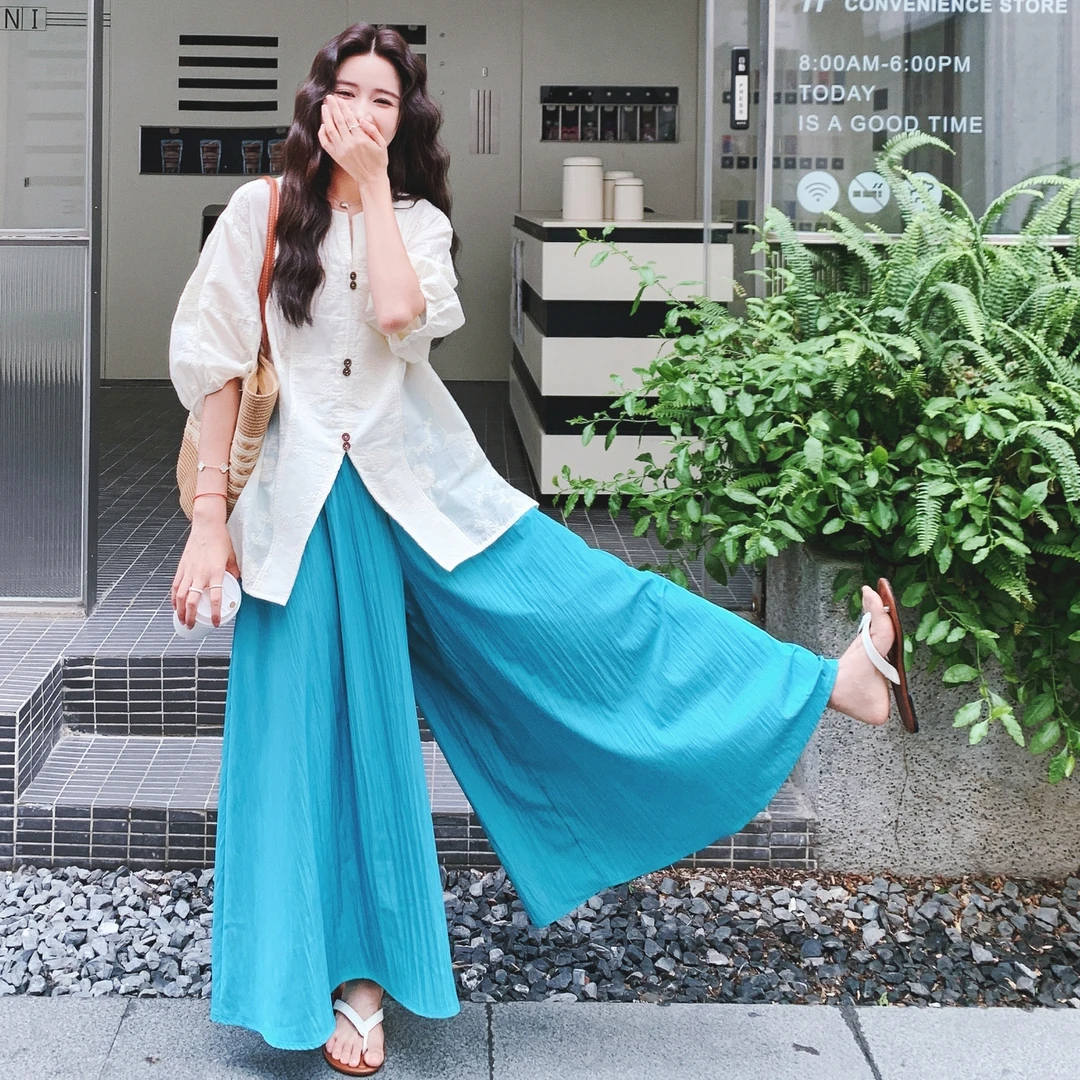 复古风新中式刺绣开叉衬衫套装女2025夏靓丽湖蓝色阔腿裙裤两件套