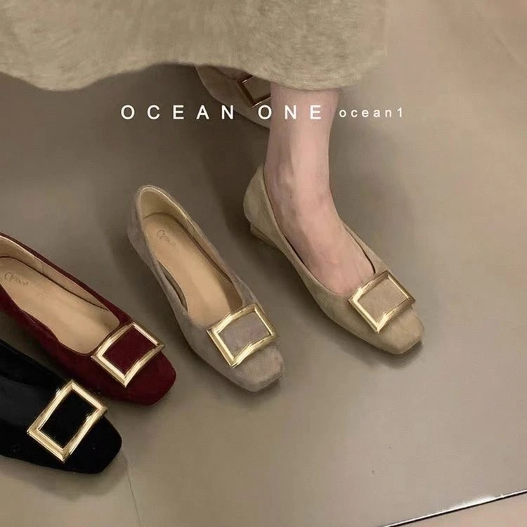 玛丽珍鞋浅口鞋子方头单鞋金属软底女鞋法式绒皮方扣奶奶鞋温柔