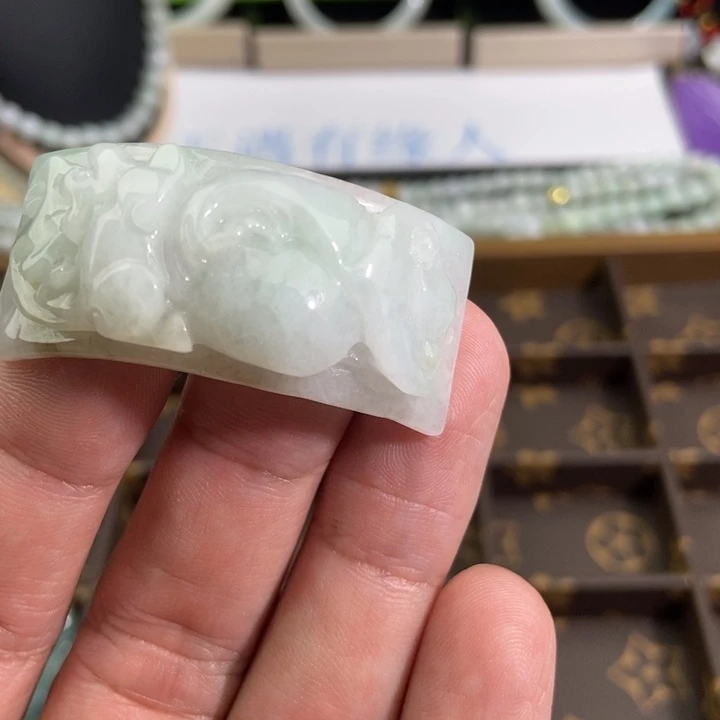 翡翠未镶嵌挂件挂件