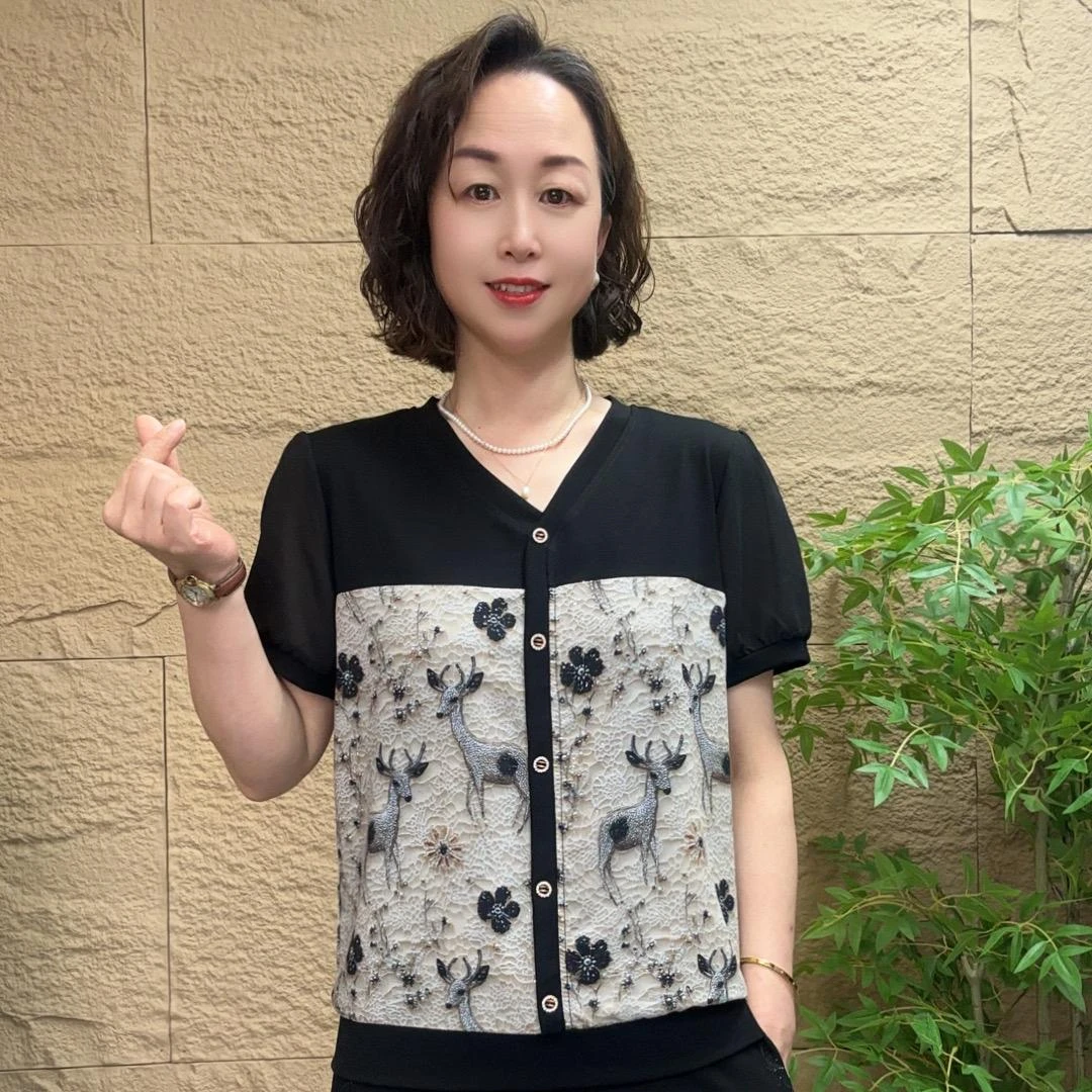 夏季短袖新款妈妈装时尚洋气花色拼接气质减龄宽松显瘦薄款上衣女