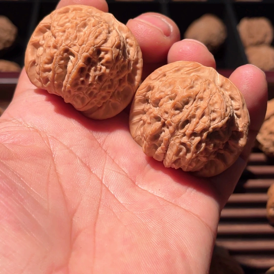 何***核吊坠文玩核桃嘎嘎嘎嘎