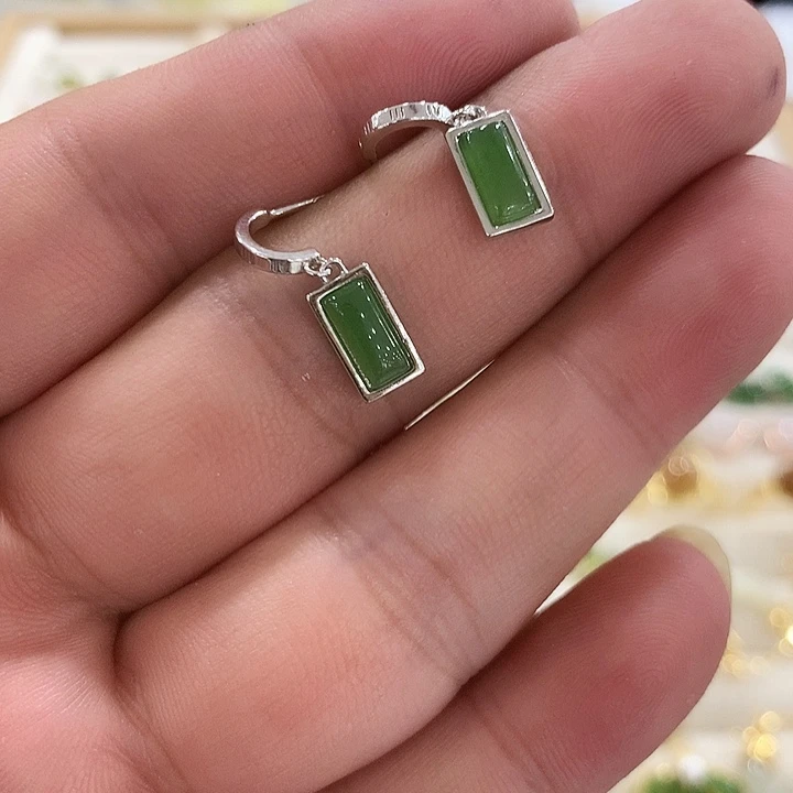 和田玉银S925镶嵌耳饰