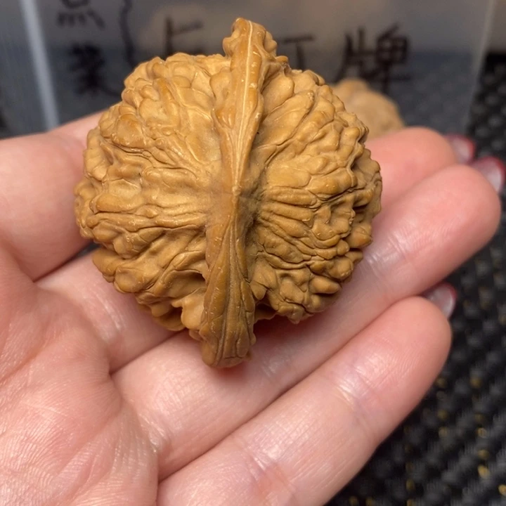 ****人文玩核桃吊坠文玩核桃异形单只