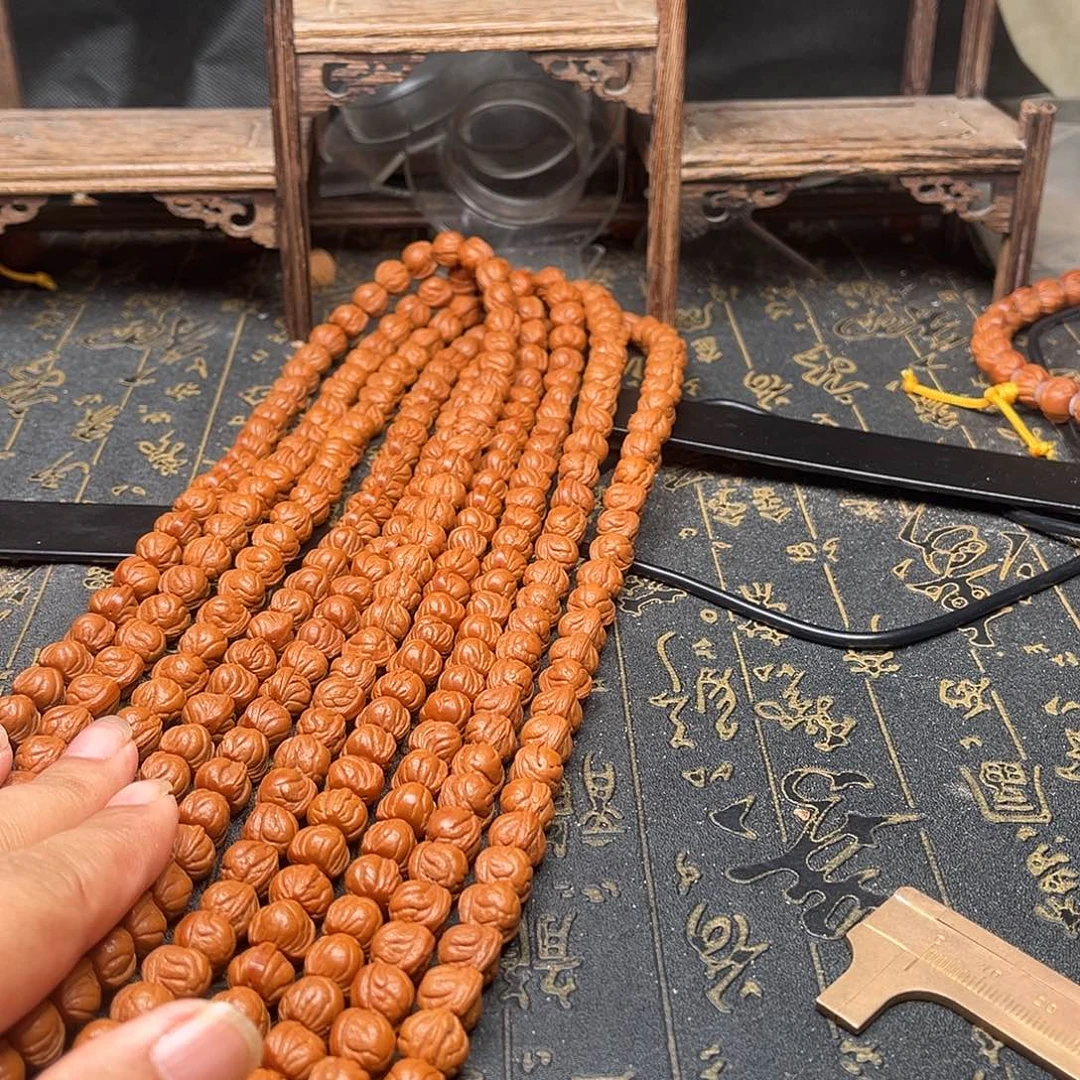吊坠桃核小龙纹薄挂