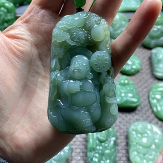 【闪购商品】颈饰未镶嵌和田玉
