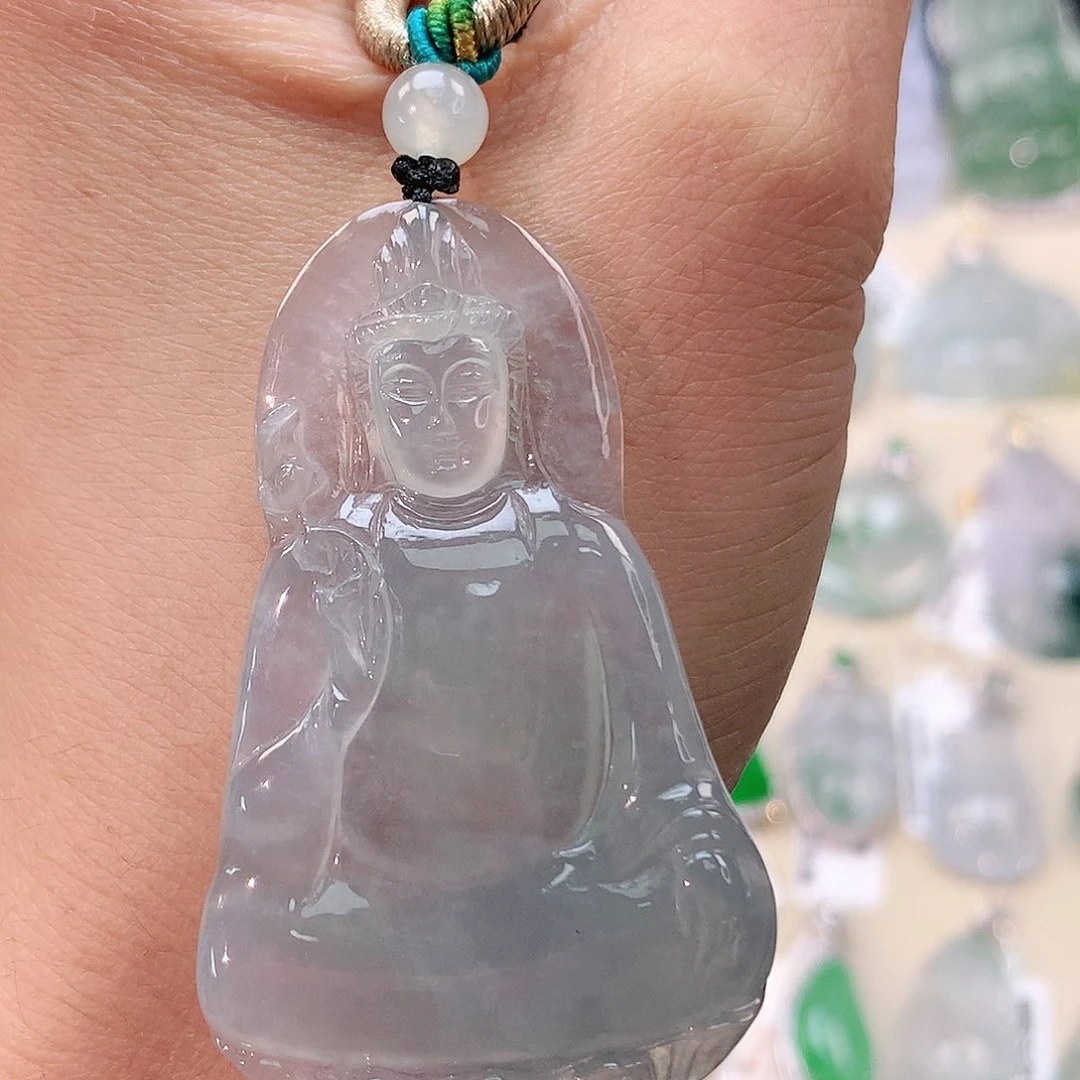 翡翠未镶嵌颈饰观音