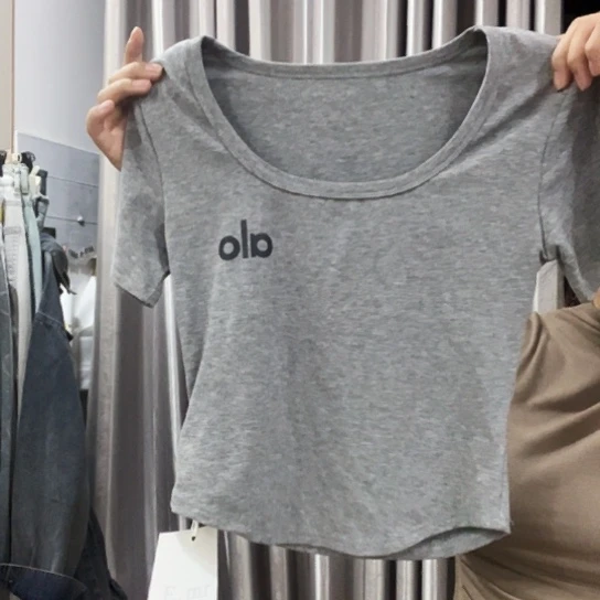 灰色带垫肩短袖福利