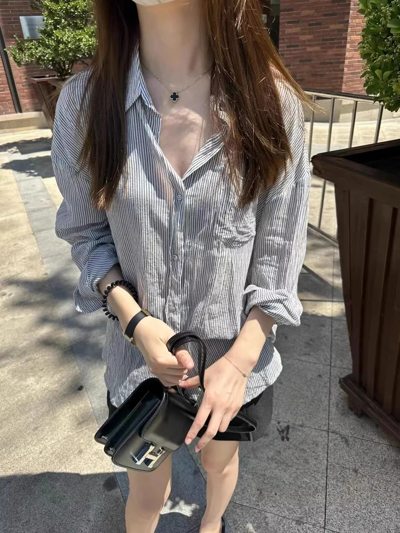 春夏款韩版气质竖条纹翻领衬衫女装长袖宽松开衫宽松polo防晒上衣