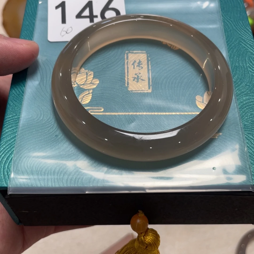 玛瑙/玉髓手镯未镶嵌146