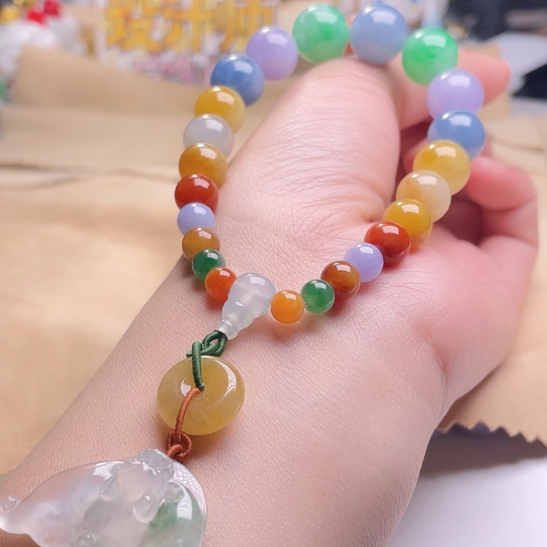 翡翠手串未镶嵌卡