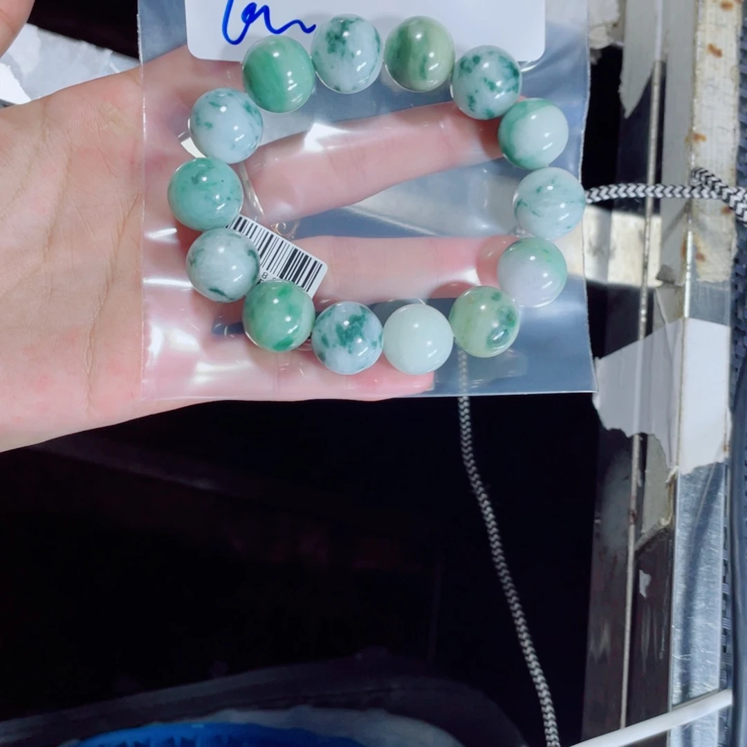 定制翡翠未镶嵌小*果珠串