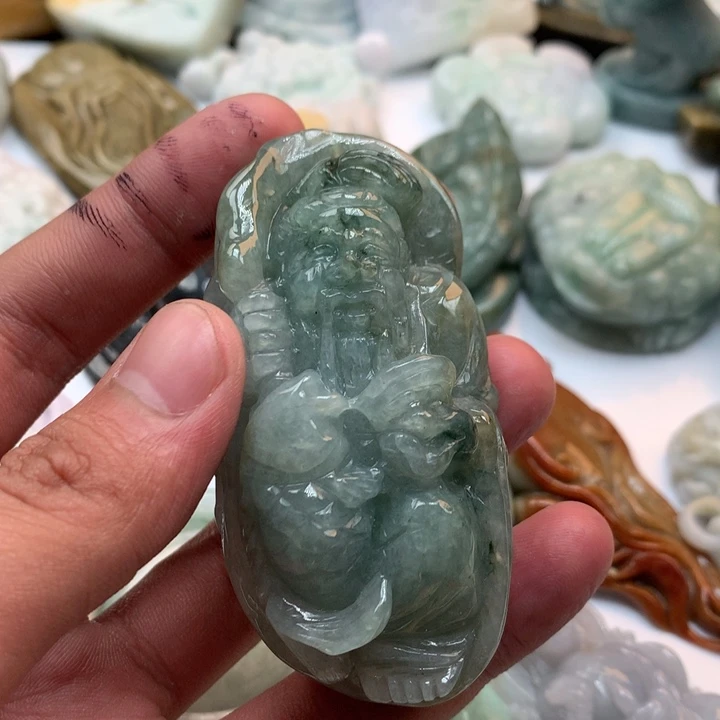 翡翠未镶嵌颈饰保真天然a货翡翠