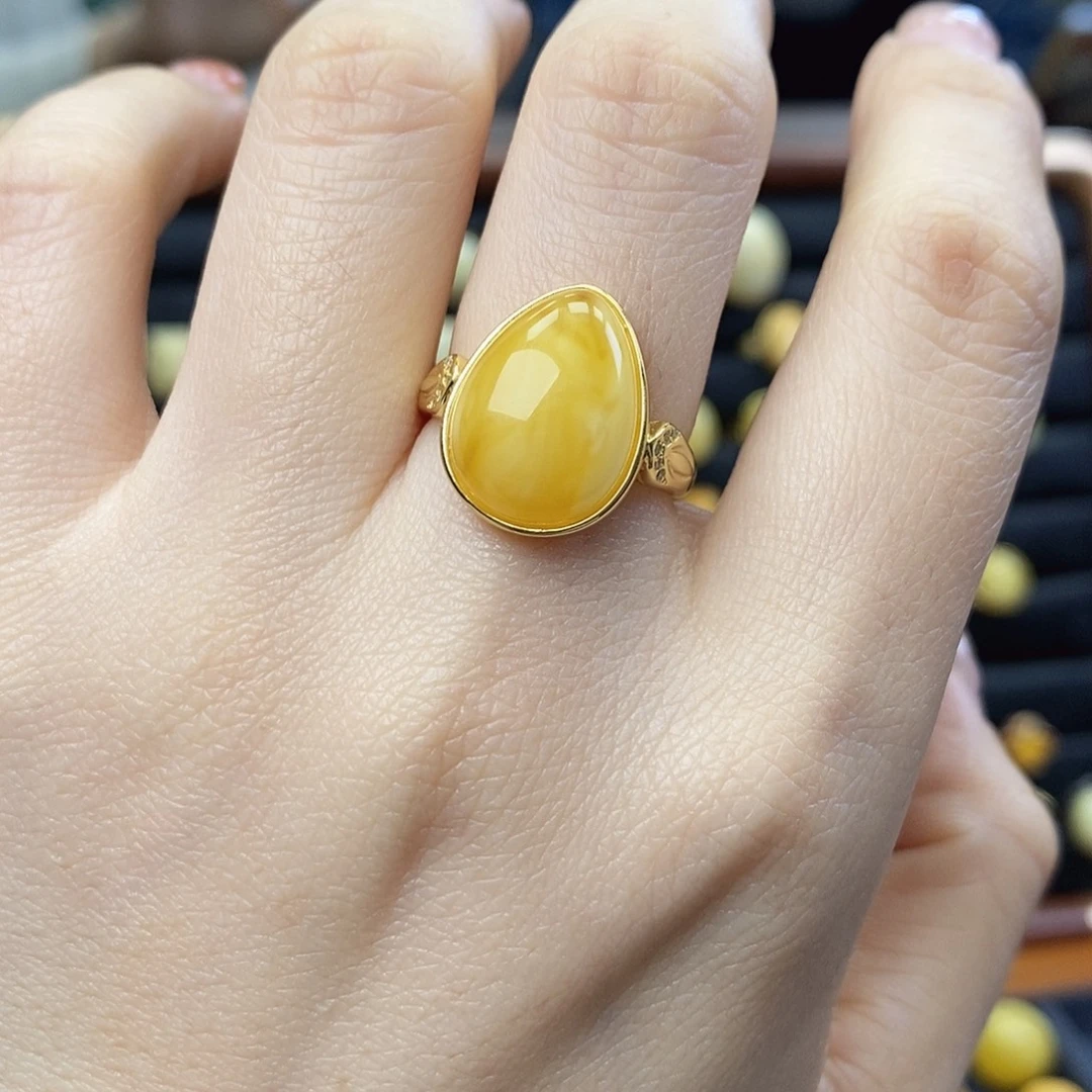 琥珀未镶嵌裸石成品