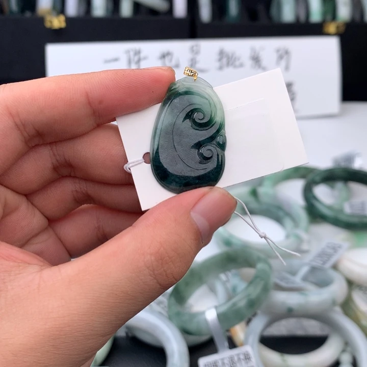 翡翠手镯未镶嵌1122222122222