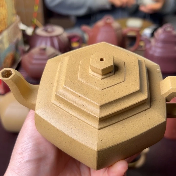 C***I茶壶紫砂段泥雪华