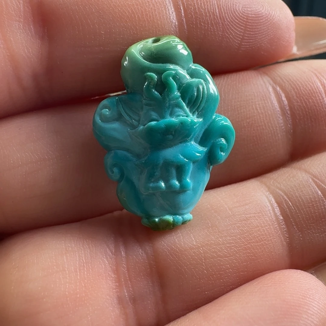 绿松石未镶嵌颈饰