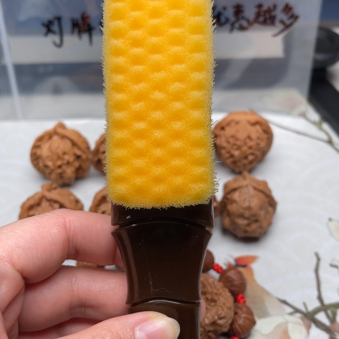 i***i文玩核桃吊坠黄万毛刷1