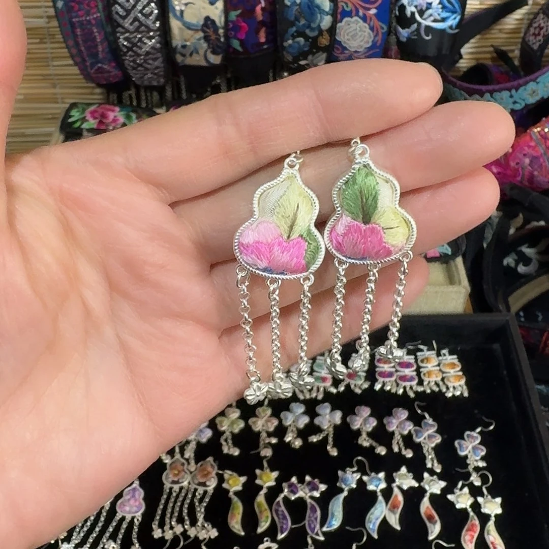 织绣民族风刺绣耳环