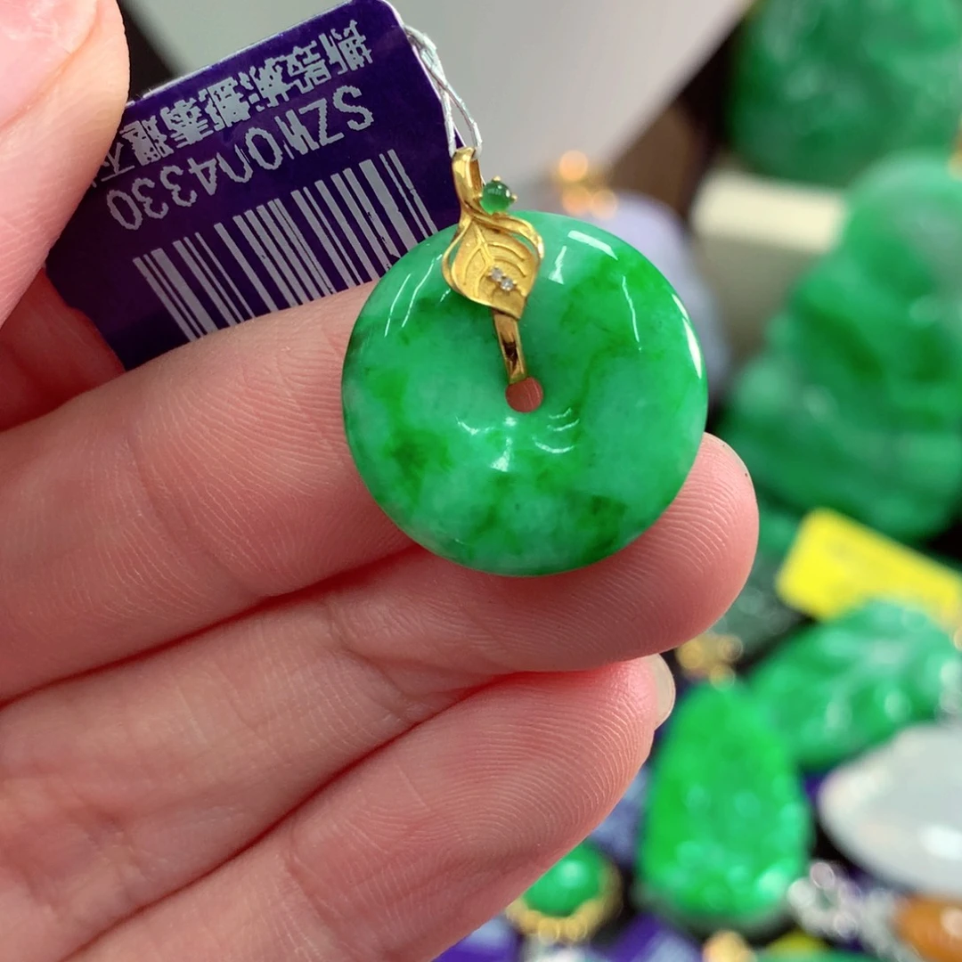 吊坠(不含链)18K金镶嵌翡翠