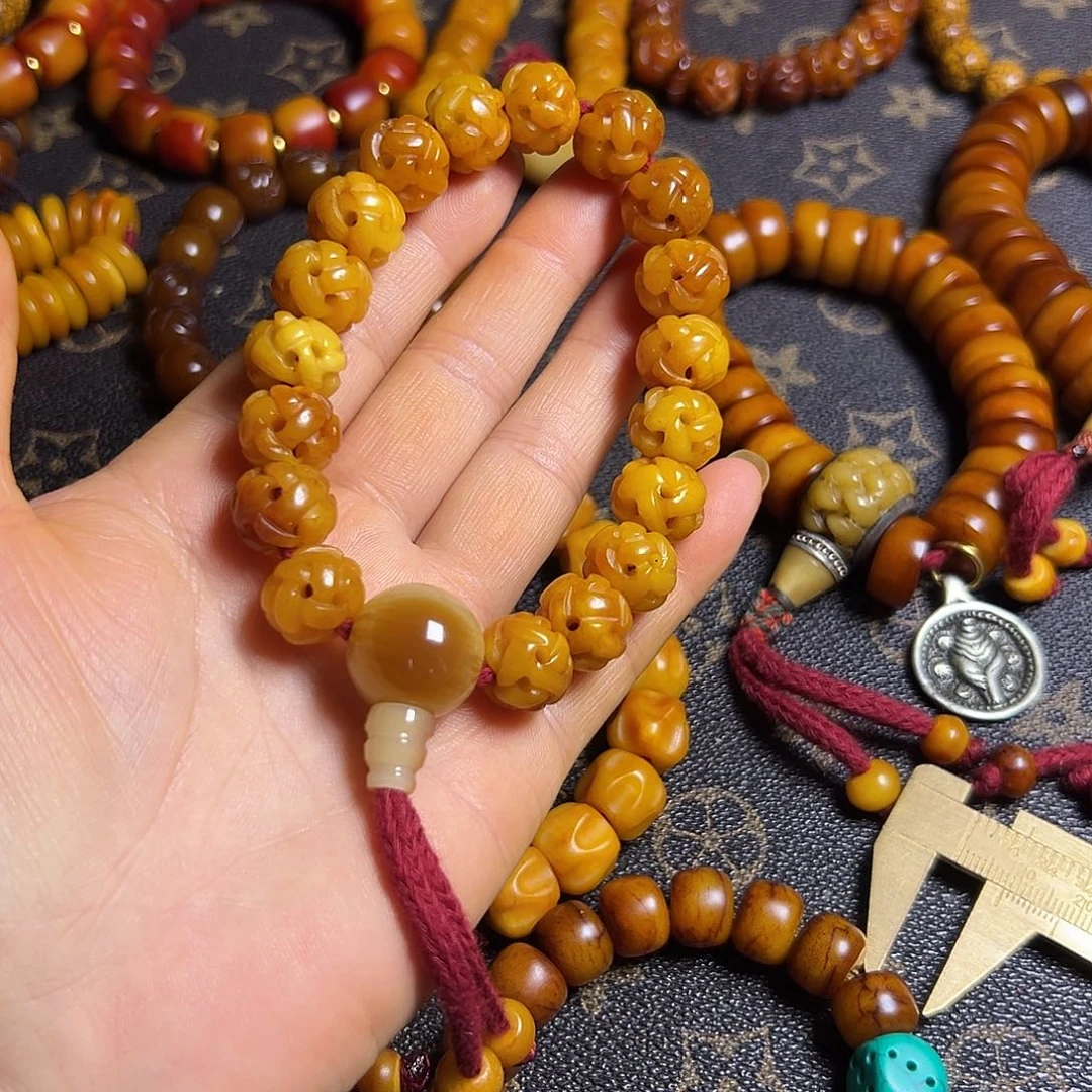 香榧木藏区手串牛骨