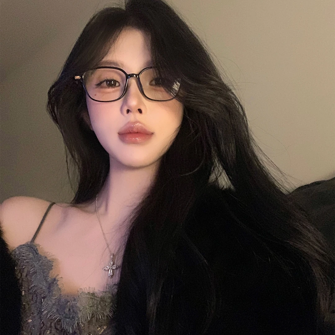 2025新款韩版黑框眼镜方圆脸纯欲平光镜素颜神器镜架近视可配度数