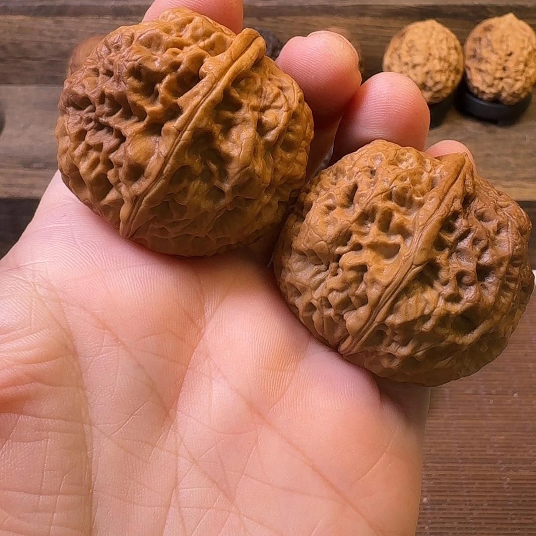 吊坠文玩核桃30龙纹绣球40尺寸特价不退换