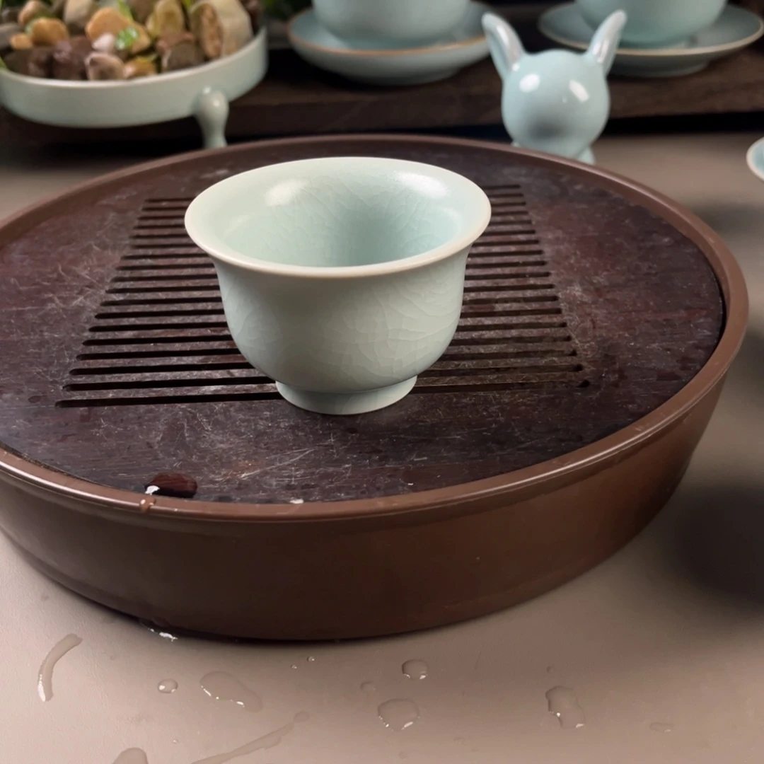 仿古釉水永乐压手杯