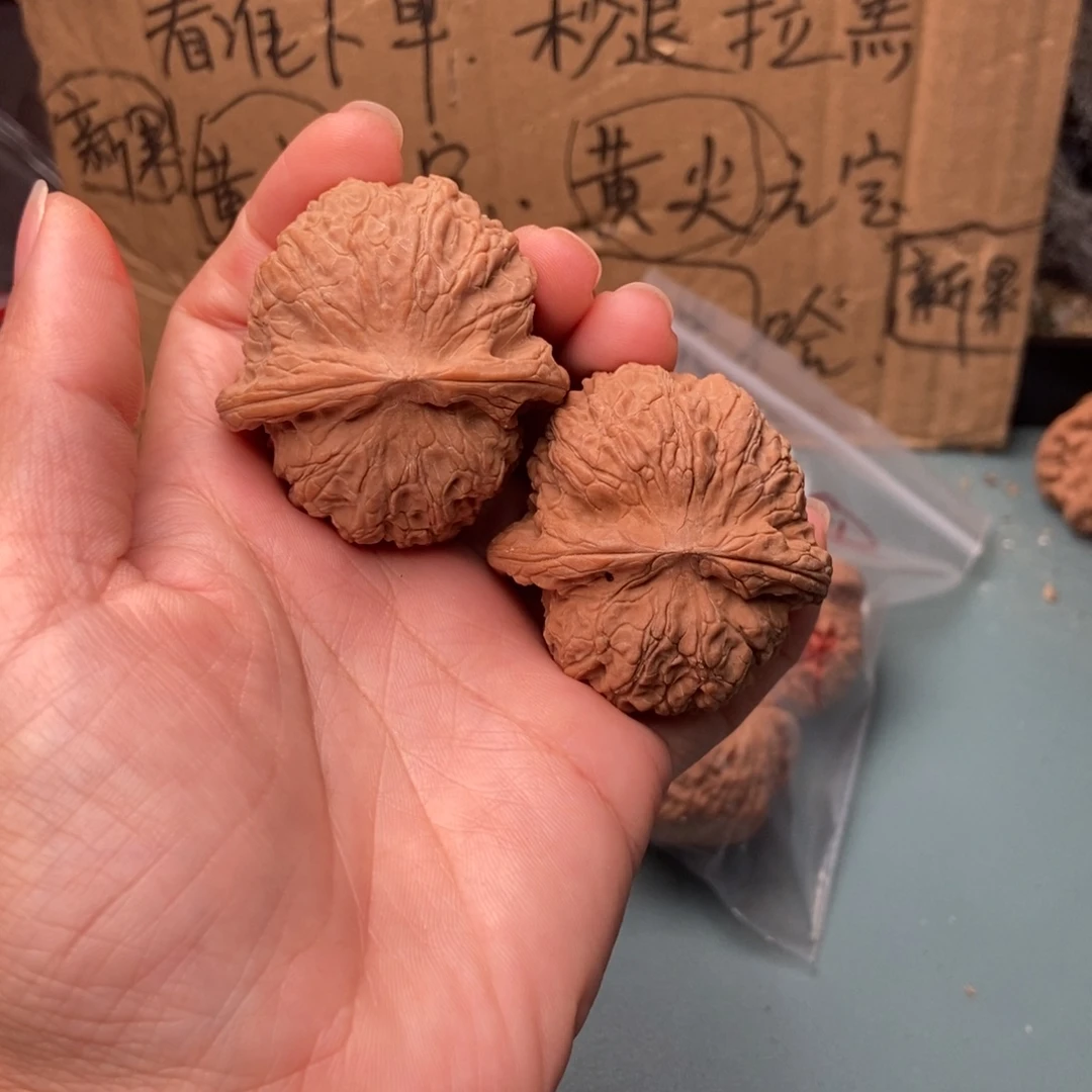 小***流吊坠文玩核桃血麒麟42