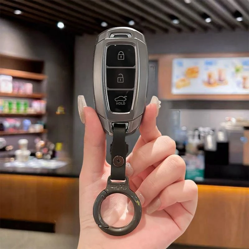 适用现代伊兰特钥匙套新款ix35菲斯塔领动ix25朗动名图保护壳扣包