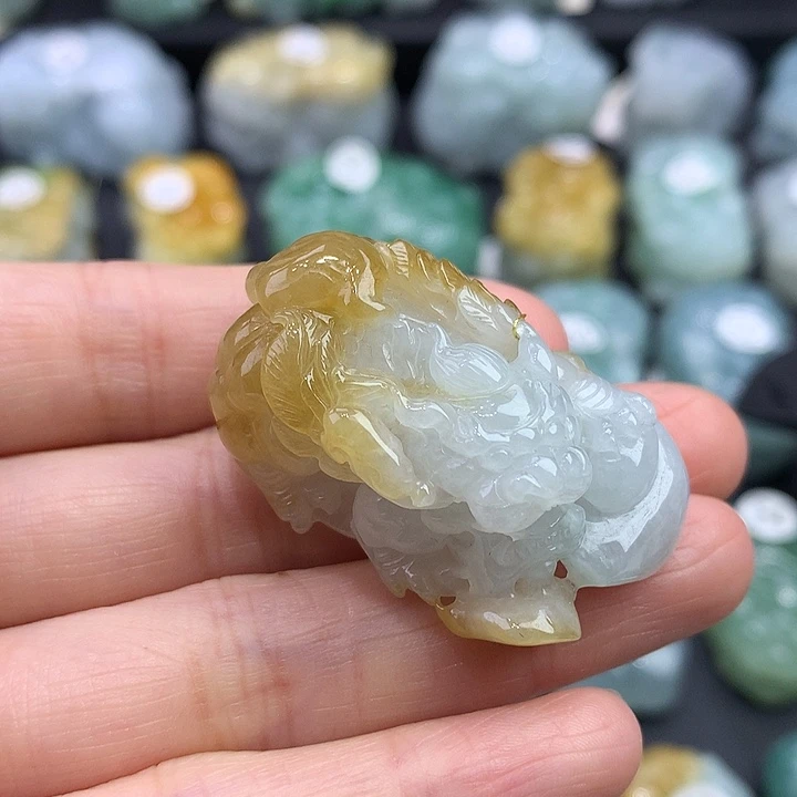 翡翠未镶嵌颈饰天然缅甸A货翡翠貔貅吊坠