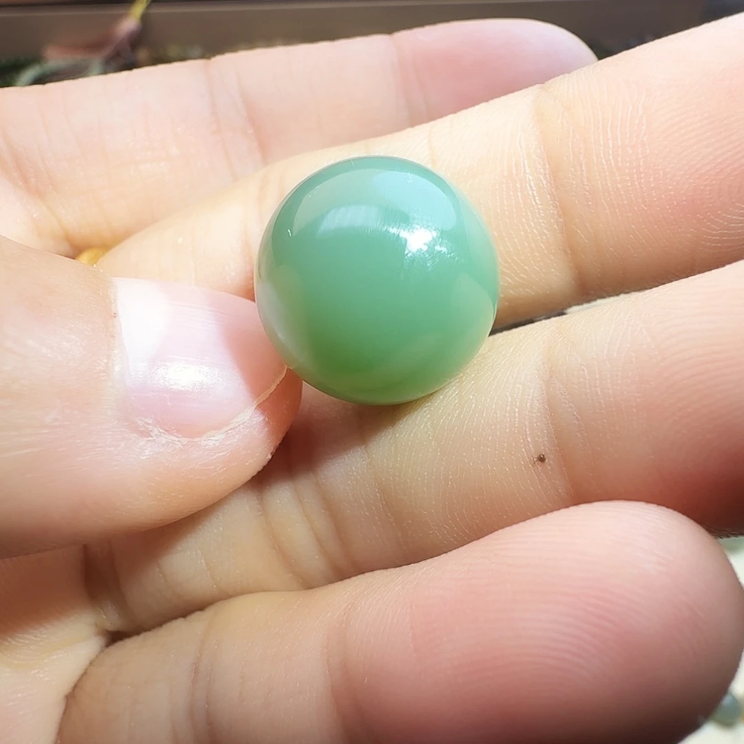 和田玉未镶嵌珠宝半成品16