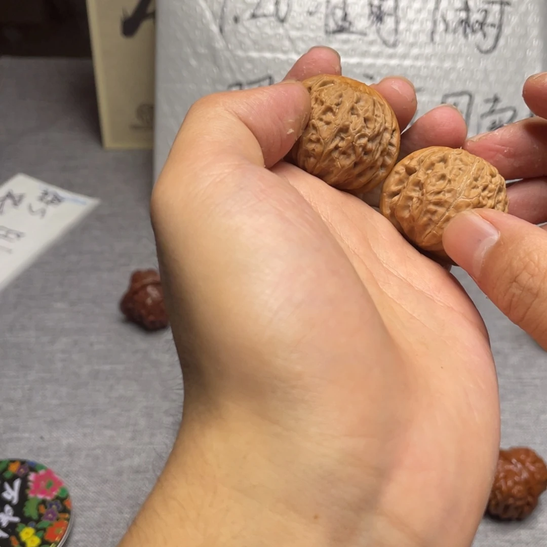 文玩核桃把件042 铁锤妹妹