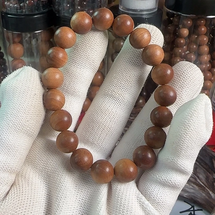 木质檀.檀香木……………1.0