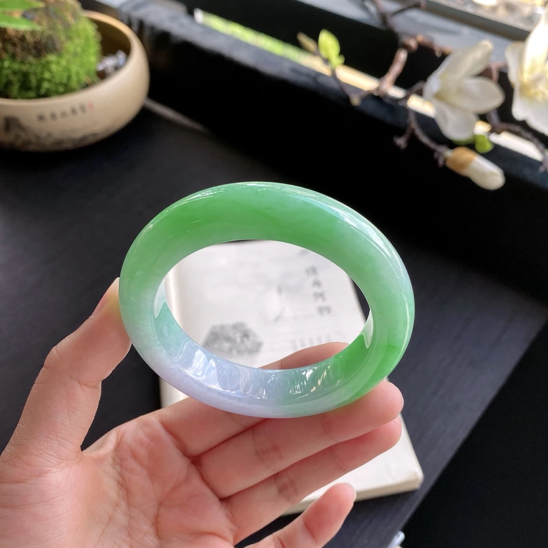 好色珠宝 圈口56缅甸老坑A货细糯阳绿正圈女款翡翠手镯