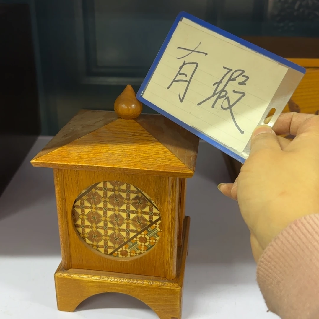 摆件?***.一个瓷器默认微瑕
