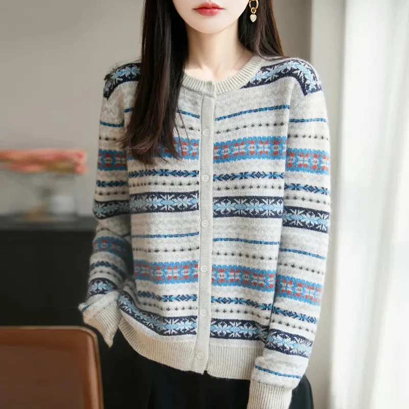 复古费尔岛提花圆领针织条纹时尚开衫女百搭毛衣宽松秋冬款上衣
