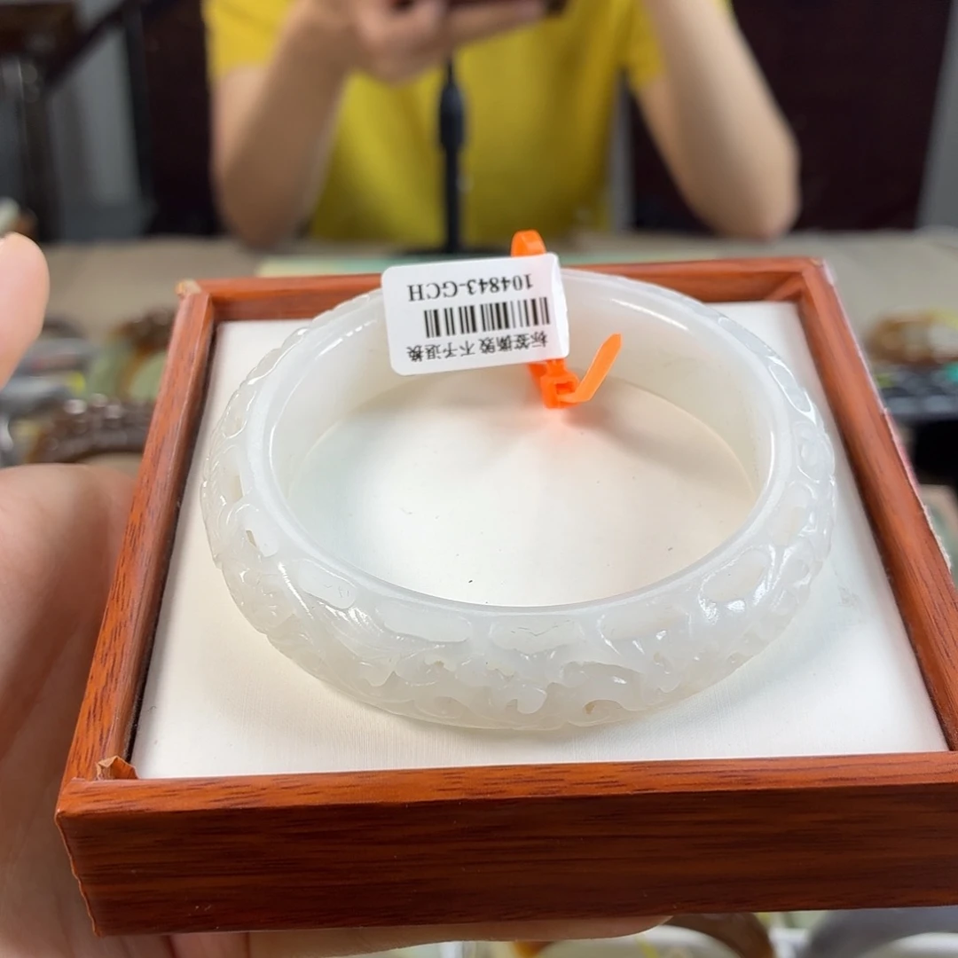 和田玉手镯未镶嵌6。 59