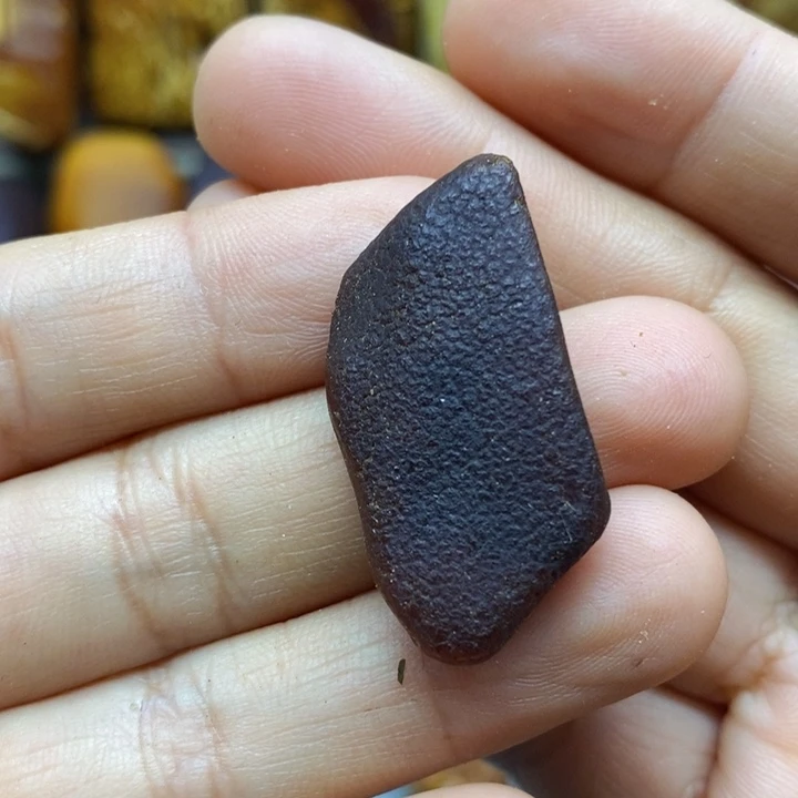 琥珀颈饰未镶嵌蜜蜡全皮