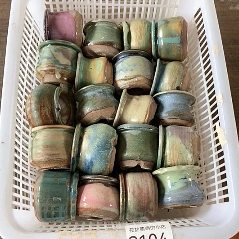 紫砂花盆104微瑕品口径3到4左右