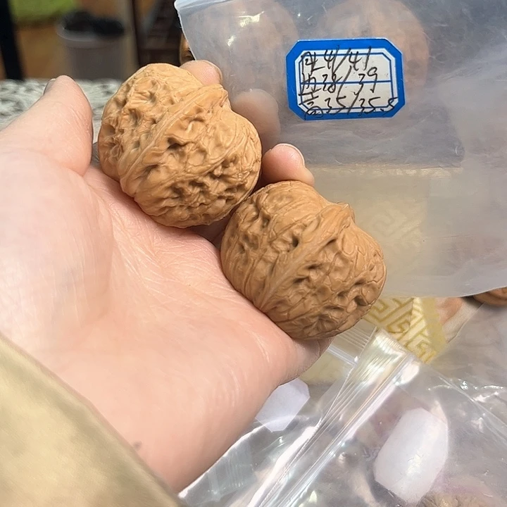 文玩核桃把件平谷元宝