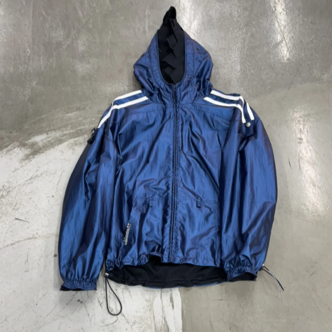 fvvo 电光蓝外套