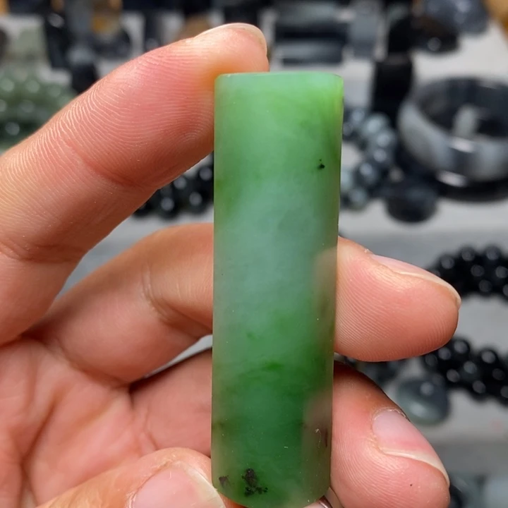 和田玉（碧玉）未镶嵌颈饰