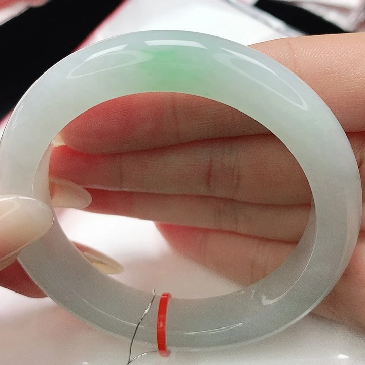 翡翠手镯未镶嵌缅甸天然A货翡翠