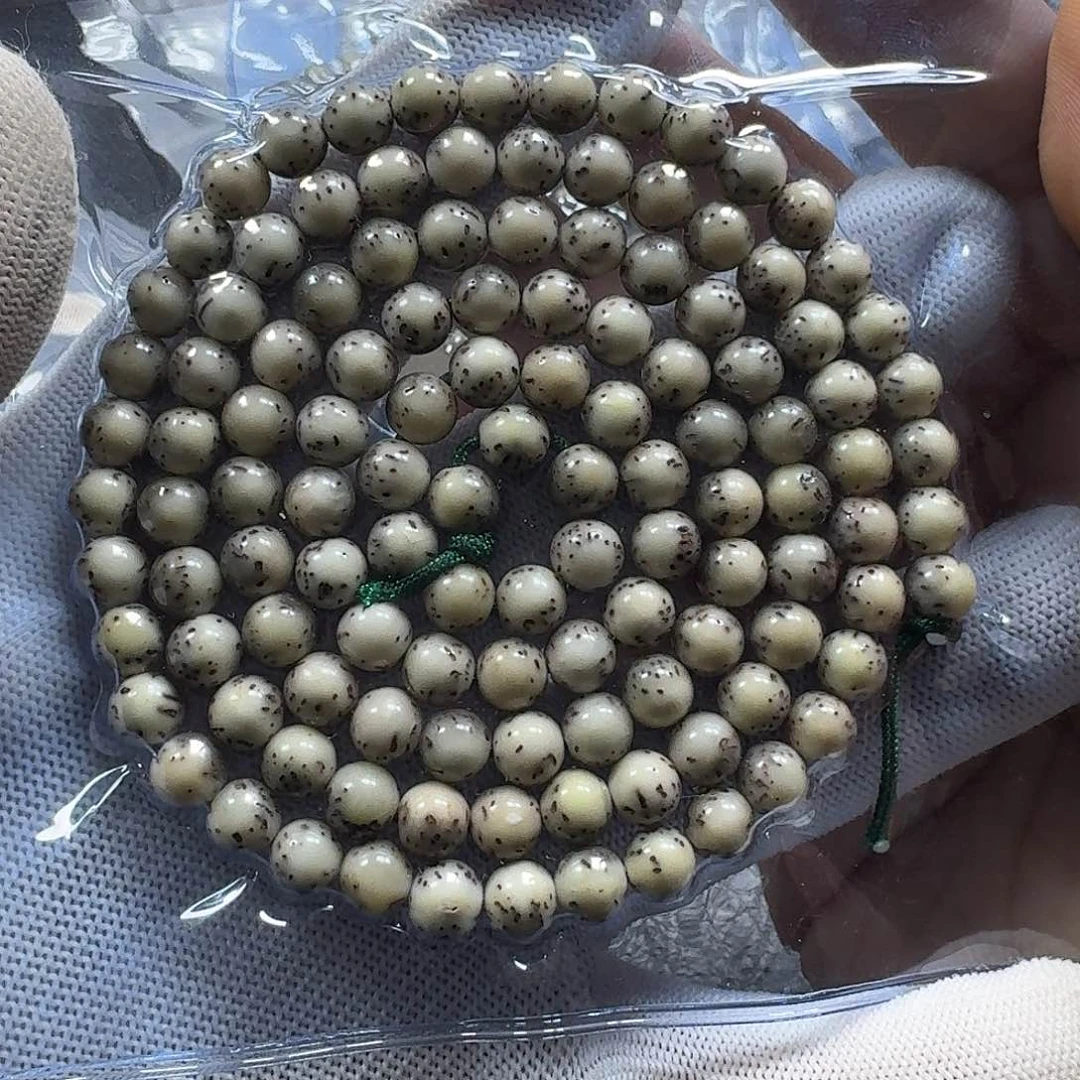 星月菩提手串西**生星月菩提7mm石玉料圆珠（粗星）