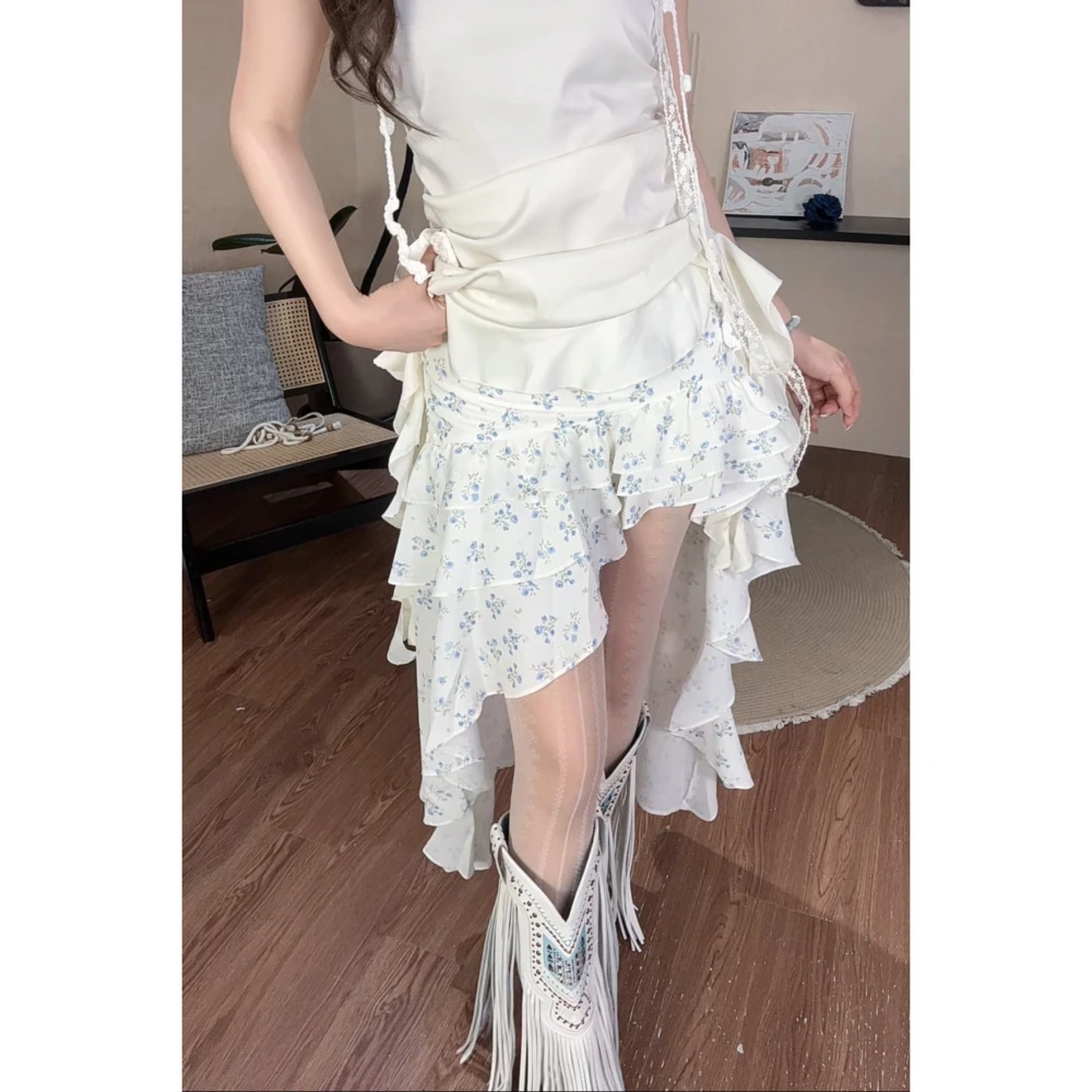 ｛奶昔碎冰｝碎花不规则半裙女夏款 气质显瘦白色法式设计感辣妹