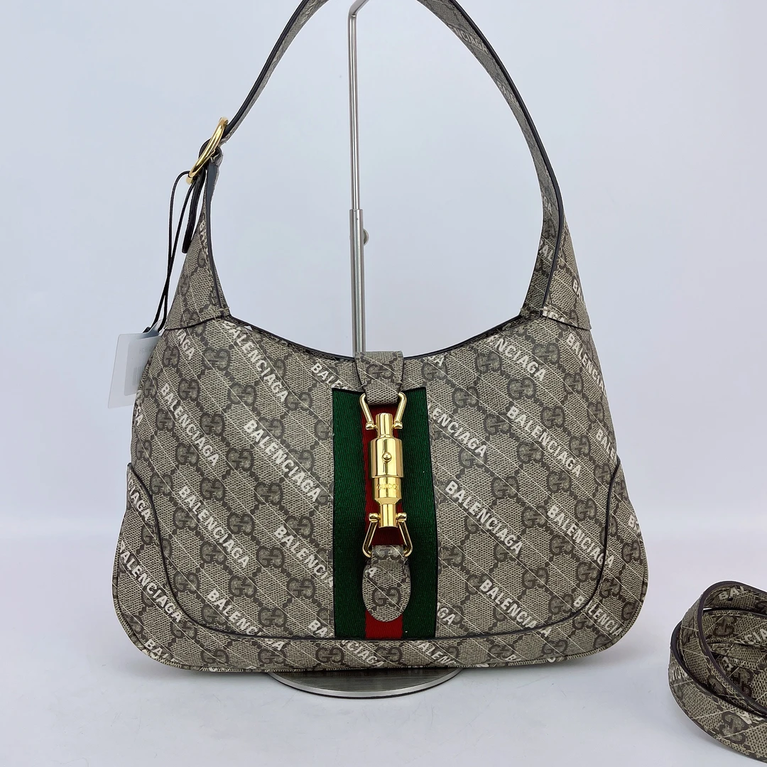 95新 GUCCI/古驰 古驰单肩包底26 J715