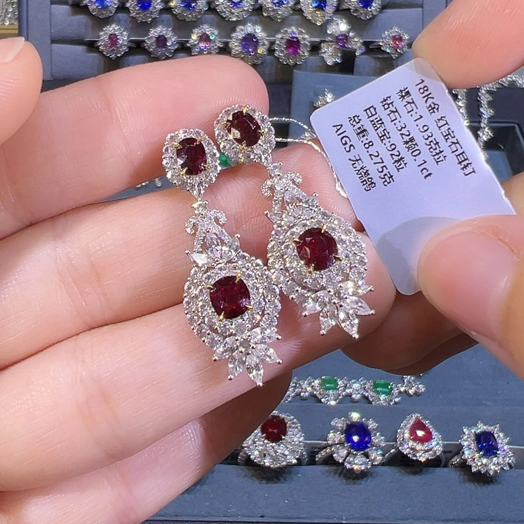 耳钉18K金镶嵌红宝石