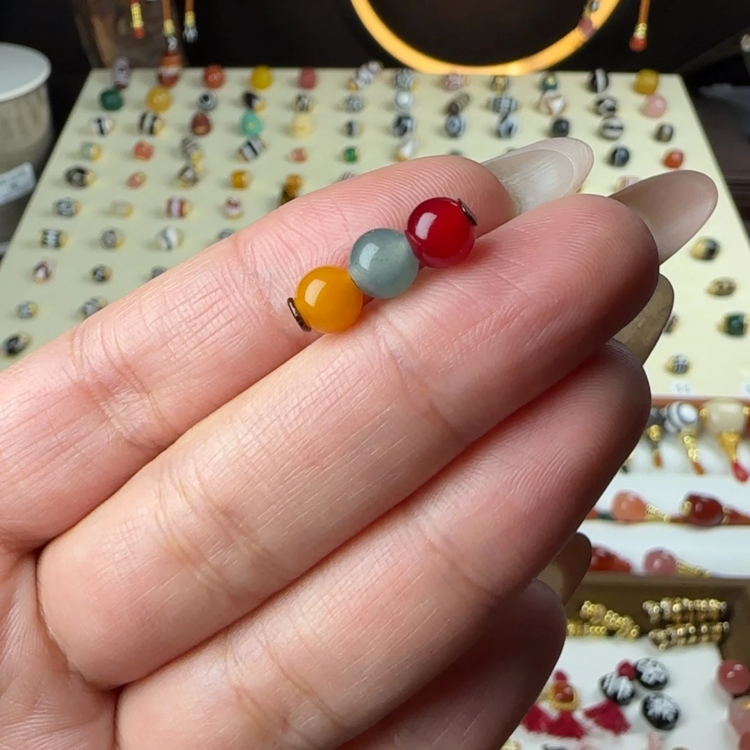 玛瑙/玉髓未镶嵌单珠顶珠配珠搭配